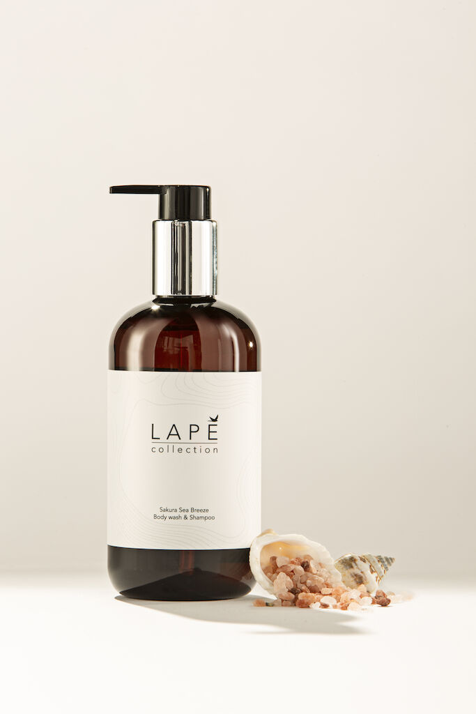 101108429-Lape-22_Individual_Body-Wash-And-Shampoo_Prop.jpg