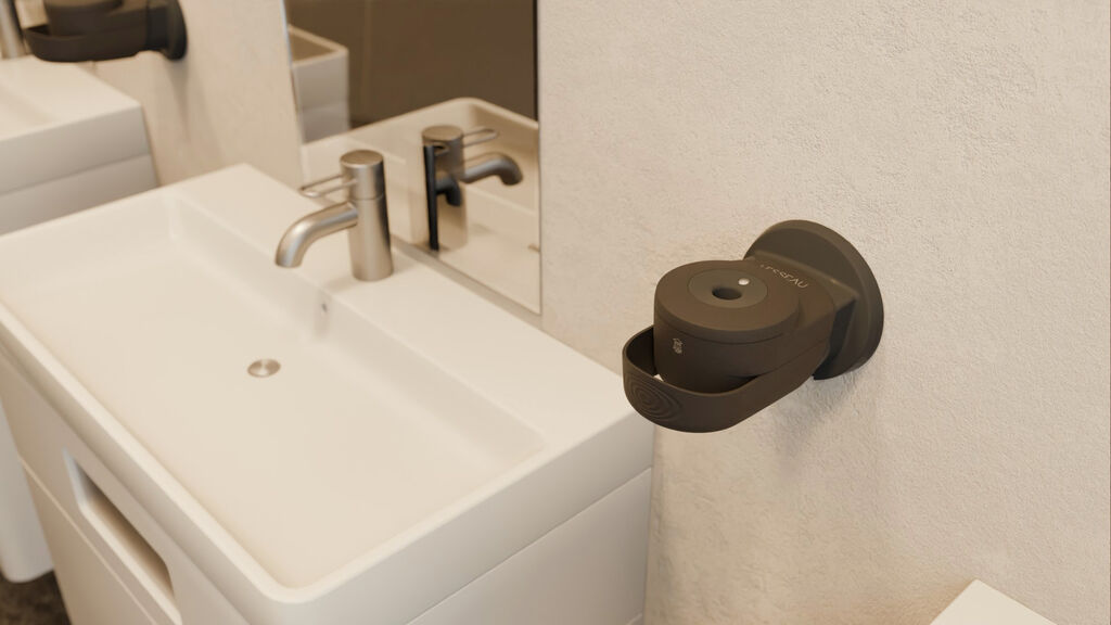 Washroom-Touch-Paramesan-Black-02.jpg