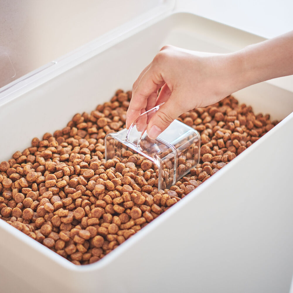 Airtight Pet Food Container (12 kg) : Includes Measuring Cup