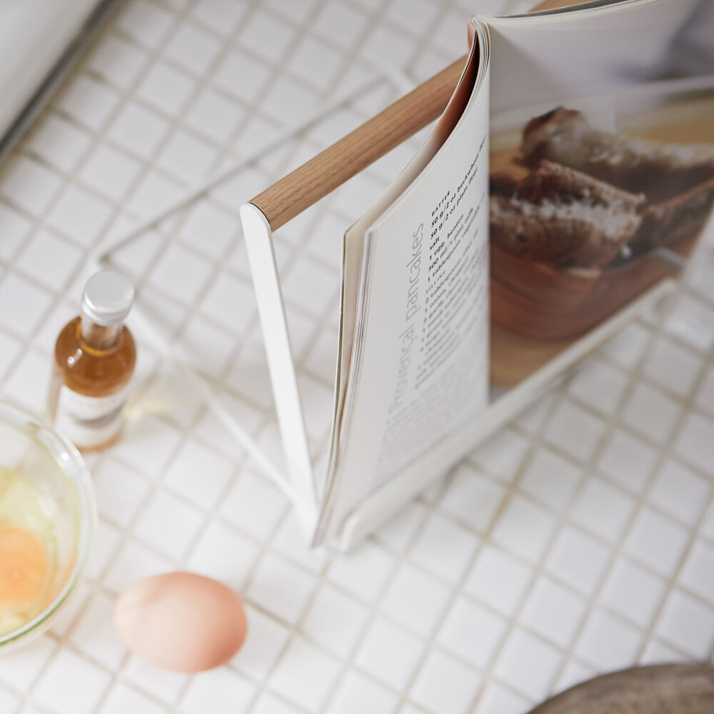 Cookbook Stand : Upright Storage