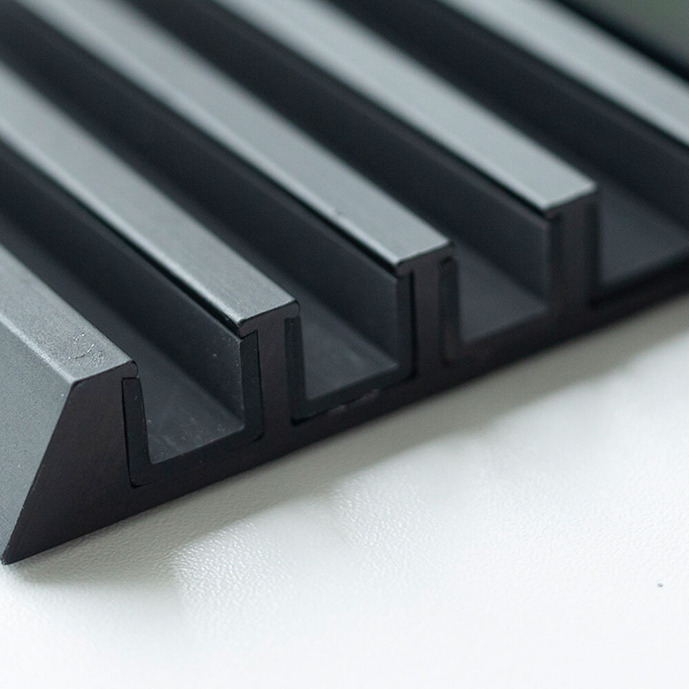 Tablet Stand : Protective, Non-Slip Storage