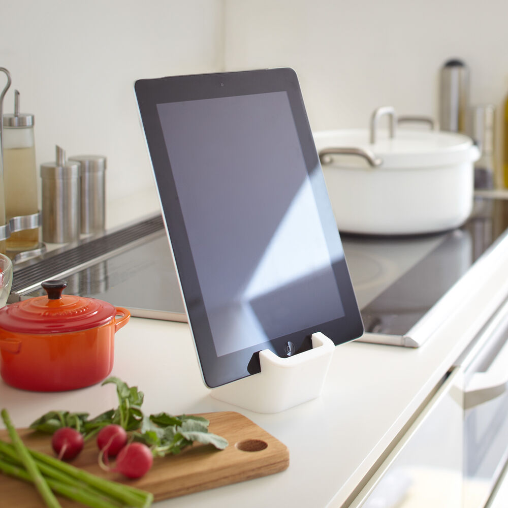Tablet Stand : Hands-Free Use