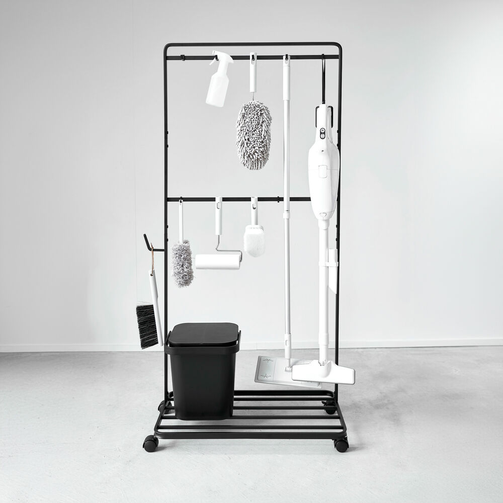 Storage Rack with Caster : Plenty of Storage Space