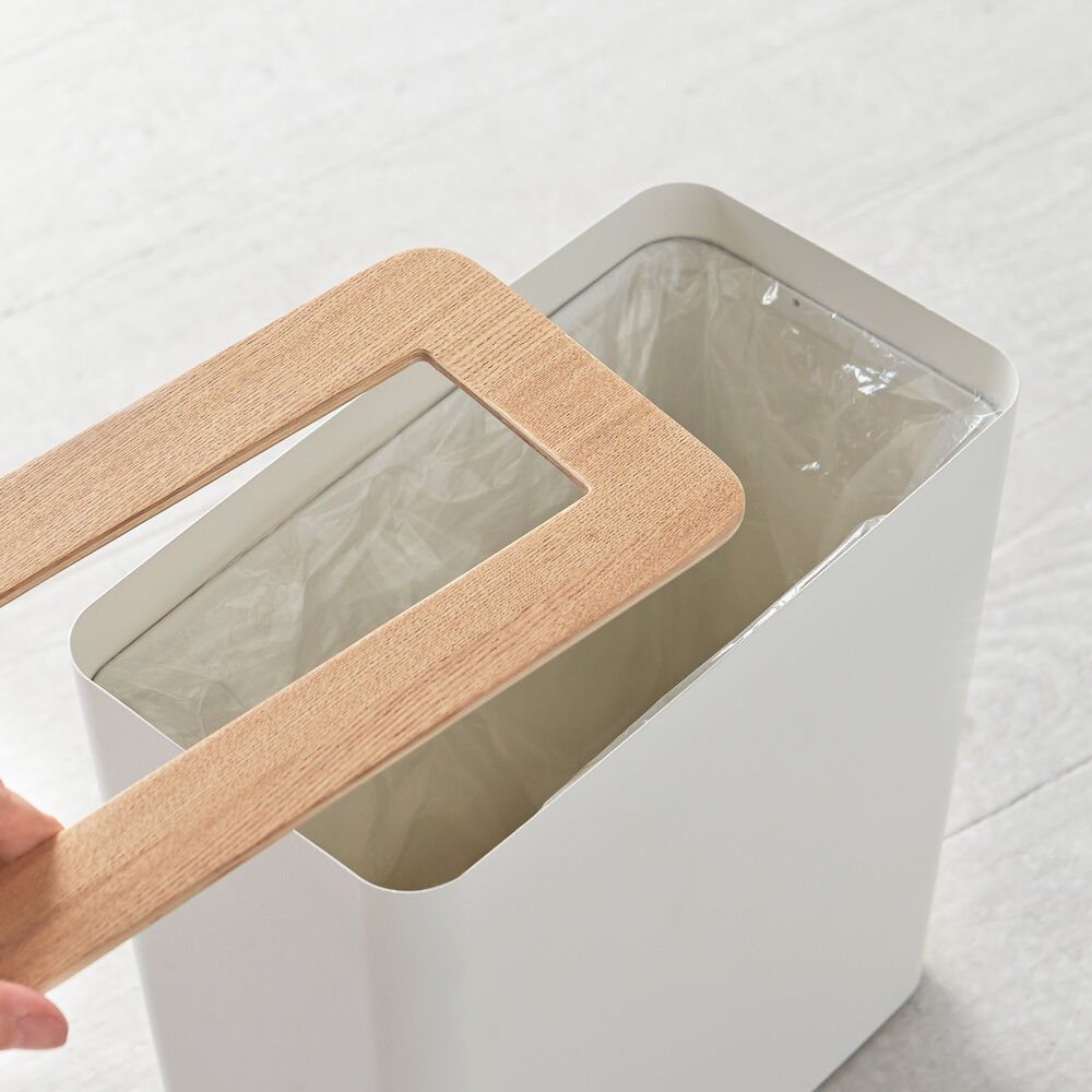 Trash Can : Clean Look