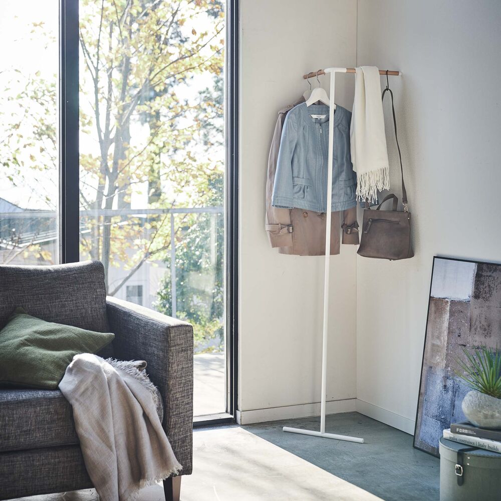 Leaning Corner Coat Rack : Flexible Use